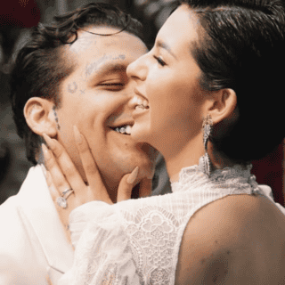 Captan a Ángela Aguilar y Nodal disfrutando su luna de miel en lujoso yate