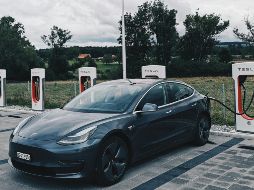 Tesla empezó a investigar esta falla el pasado 25 de marzo. UNSPLASH / DARIO