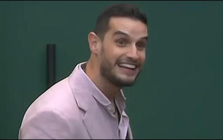 En esta ocasión, buscó al conductor Adrián Marcelo, quien, aunque tiene una personalidad muy diferente a la de Poncho, es conocido por su carácter ácido y su habilidad para expresar sarcasmo. ESPECIAL