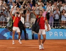 Rafael Nadal y Carlos Alcaraz, en el último partido de dobles que disputaron en París 2024.  EFE / J. Martin