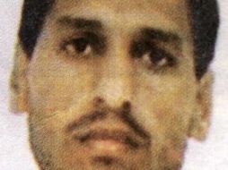 Una de las tres fotografías conocidas de Mohamed Deif, que desde 1990 tuvo que pasar una vida de incógnito. AFP/Archivo