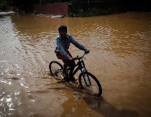 Las lluvias fuertes a intensas podrían ocasionar encharcamientos, inundaciones y deslaves, así como incremento en los niveles de ríos y arroyos. EL INFORMADOR / ARCHIVO