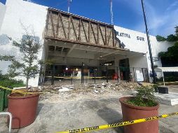 La dependencia municipal, además, acordonó la zona, en un área de 10x4 metros para realizar las labores de recolección. ESPECIAL / X / GOBIERNO DE ZAPOPAN