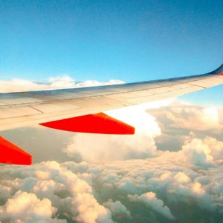 Este es el día más BARATO para comprar vuelos de avión