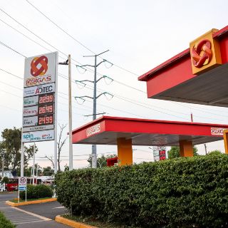 Oxxo y Oxxo Gas reanudan operaciones en Nuevo Laredo, tras acuerdo de seguridad