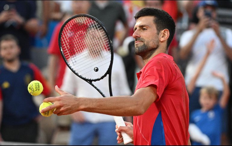 Djokovic (foto) es el hombre de mayor edad en una final de individuales de tenis olímpico; Alcaraz es el más joven. EFE / C. Blunberg