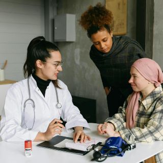 Cáncer de ovario: síntomas clave para reconocer esta enfermedad