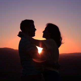 Estas son las tres mejores apps de citas para conseguir pareja extranjera