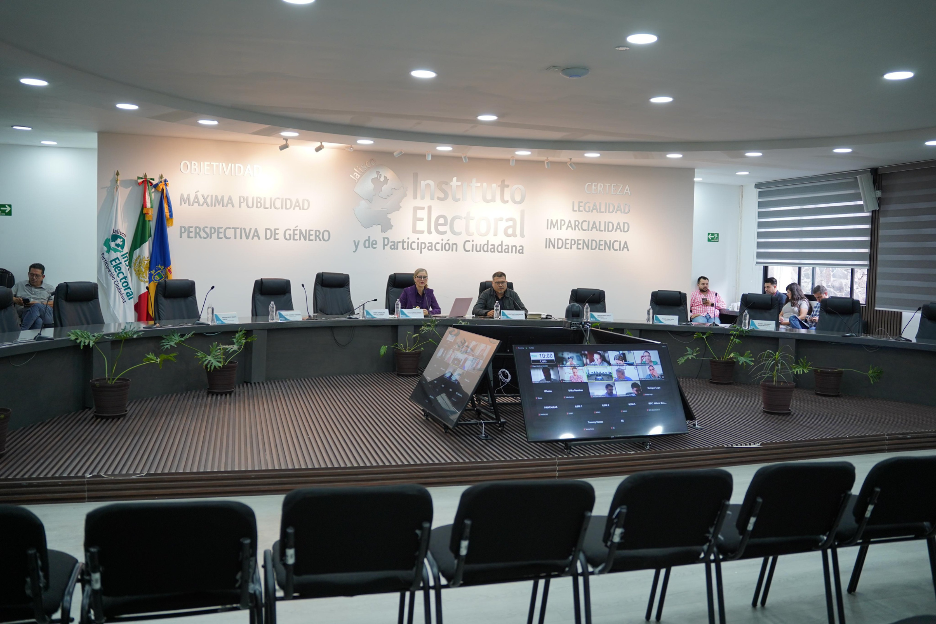 El cálculo del financiamiento público estatal para partidos políticos se realiza con base en una fórmula matemática legal. X/@iepcjalisco