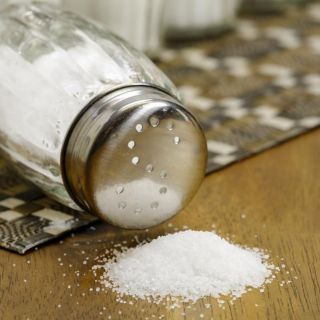 Así puedes reemplazar la sal para controlar la presión arterial