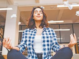 Para tener salud mental es indispensable desarrollar actividad física, y una opción es el yoga. ESPECIAL