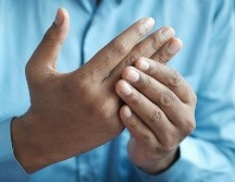 Para las personas que sufren esta enfermedad se recomiendan ejercicios físicos de bajo impacto; aquí te dejamos algunos de ellos. UNSPLASH/ Towfiqu barbhuiya