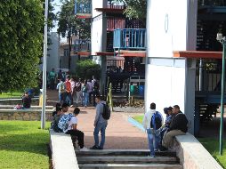 El 40.9% de las aspiraciones hechas a licenciaturas presenciales fueron admitidas. ESPECIAL /W. ACEVES / CULAGOS