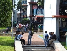El 40.9% de las aspiraciones hechas a licenciaturas presenciales fueron admitidas. ESPECIAL /W. ACEVES / CULAGOS