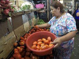 El Índice Nacional de Precios al Consumidor reportó un aumento de 1.05% durante el mes pasado respecto al periodo inmediato anterior. EL INFORMADOR / ARCHIVO