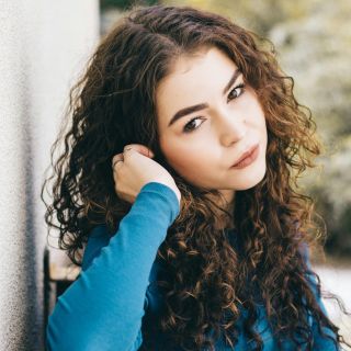 Ingredientes en el shampoo que dañan el cabello rizado