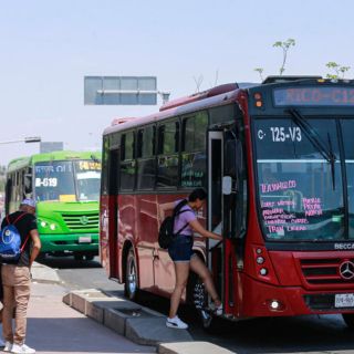 ¿Cuánto aumentaría la tarifa al transporte público en GDL?