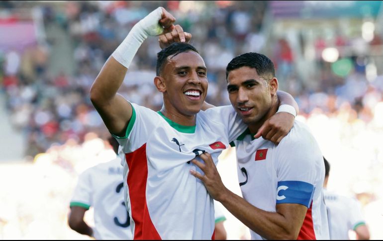 Soufiane Rahimi (izq.) anotó dos de los seis goles marroquíes para llegar a ocho en el torneo olímpico. AFP/A. Jocard