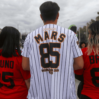 Bruno Mars toca "El sonidito" y enloquece el Estadio GNP