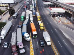 Durante más de dos días, los pobladores cerraron completamente las vialidades para demandar el pago de sus tierras que fueron expropiadas para la construcción de la autopista hace décadas. SUN / J. C. Williams