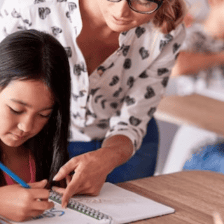 Técnicas para lidiar con mala conducta de alumnos, según psicólogos