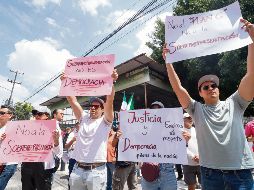 Cientos de tapatíos exigieron al INE evitar la sobrerrepresentación de Morena y aliados en el Congreso de la Unión. EL INFORMADOR/ H. Figueroa