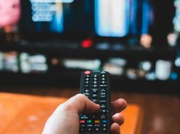 Pasar largas horas frente a la pantalla puede tener consecuencias significativas para la salud física y mental. Unsplash.