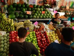 Las Ferias del Bienestar contarán con productos de la canasta básica a precio de Central de Abasto. El Informador/ Archivo