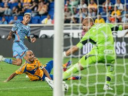 Santiago Rodríguez anota el gol de la victoria neoyorquina. EFE/A. Colmenares