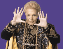 El astrólogo te invita a cambiar la duda y la crítica por amor y afirmación. FACEBOOK/WALTER MERCADO