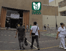 El IMSS dice que entre los principales hábitos que pueden desencadenar los padecimientos figuran el consumo frecuente de alcohol, tabaquismo, mala alimentación, sedentarismo y dormir poco o trasnochar. EL INFORMADOR / ARCHIVO