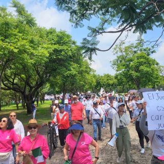 Marchan trabajadores y ciudadanos contra reforma al Poder Judicial