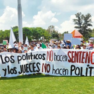 Marchan contra reforma judicial