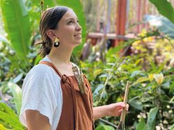 María Andrea Macías se dedica a llevar a sus espectadores en un viaje sensorial lleno de curiosidad e interés. INSTAGRAM