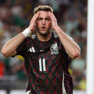 Santi Giménez y una larga lista de "novias"