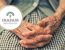 Los albergues INAPAM brindan atención médica integral, rehabilitación, cuidados, alimentación, terapia ocupacional y estimulación cognitiva. Unsplash.