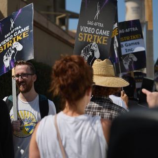 Artistas de videojuegos de Hollywood protestan por nuevos contratos que los proteja de la IA
