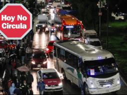 Las limitaciones se determinan en función del último dígito de la placa y el color del engomado del vehículo. ESPECIAL/ SUN/L. Camacho.