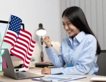 No hay un período fijo de años que debas vivir en Estados Unidos para obtener la residencia permanente, ya que el proceso depende en gran medida de la categoría bajo la cual estás solicitando y de tus circunstancias individuales. CANVA