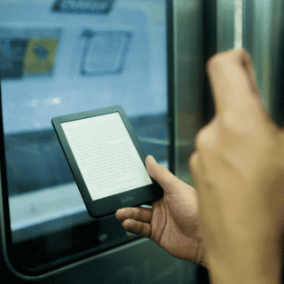 Carlos Slim lanza más de 600 libros gratuitos para leer