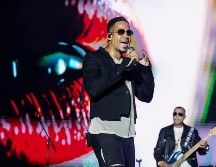 Aventura ha cerrado con su icónica 'Obsesión' un concierto que ha estado lleno de emociones en el que el público ha bailado y cantado con muchas ganas. EFE