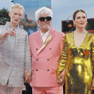 Almodóvar borra las fronteras del idioma en el Festival de Venecia