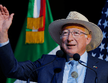 El embajador de Estados Unidos en México, Ken Salazar, habla durante la Tercera Convención Binacional 2024 este miércoles, en la Ciudad de México. EFE/I. Esquive