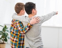 La sensación de hermandad a lo largo de la vida también puede llegar a formarse con ciertas personas en inevitable. FREEPIK