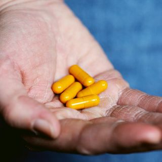 Las graves consecuencias de automedicarse según la Secretaría de Salud