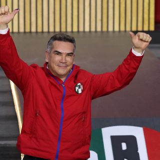 "Alito" Moreno acudirá ante el TEPJF tras revés del INE sobre estatutos del PRI