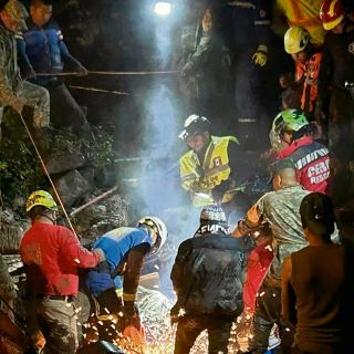 Tragedia en Estado de México; deslave de cerro sepulta casas