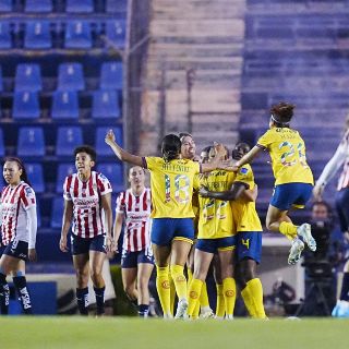 América femenil golea sin compasión a las Chivas