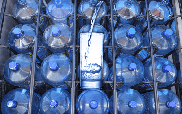 Estudios rigurosos demuestran que el agua es suficiente para mantener nuestro cuerpo funcionando correctamente en la mayoría de las situaciones. EL INFORMADOR / ARCHIVO