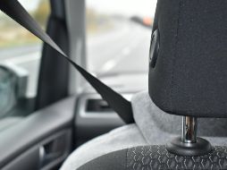 Para garantizar tu seguridad, es crucial checar muy bien el cinturón de seguridad de un auto usado. UNSPLASH / A. GILLIOTT